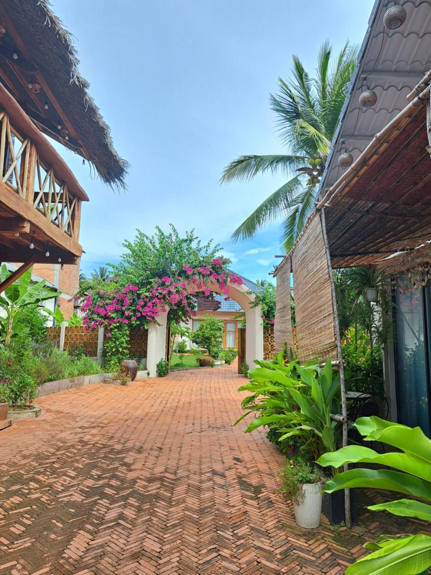 Golden Lotus Spa & Homestay Ap Thien Phuoc Экстерьер фото