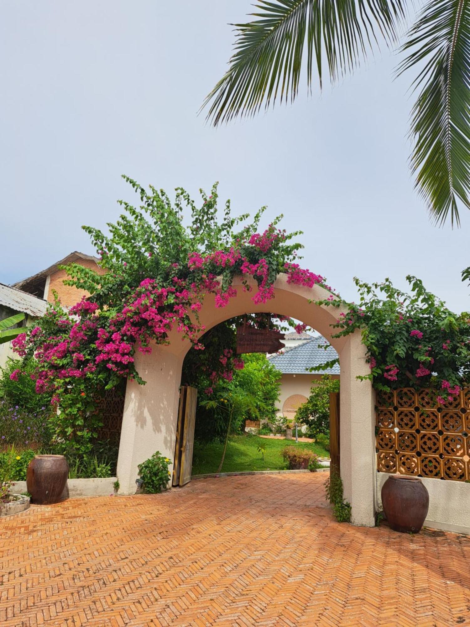 Golden Lotus Spa & Homestay Ap Thien Phuoc Экстерьер фото